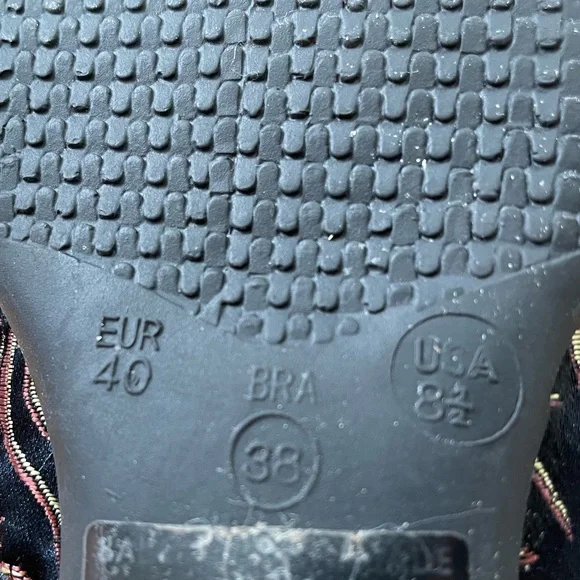 Vintage embroidered mary janes - Picture 6 of 6